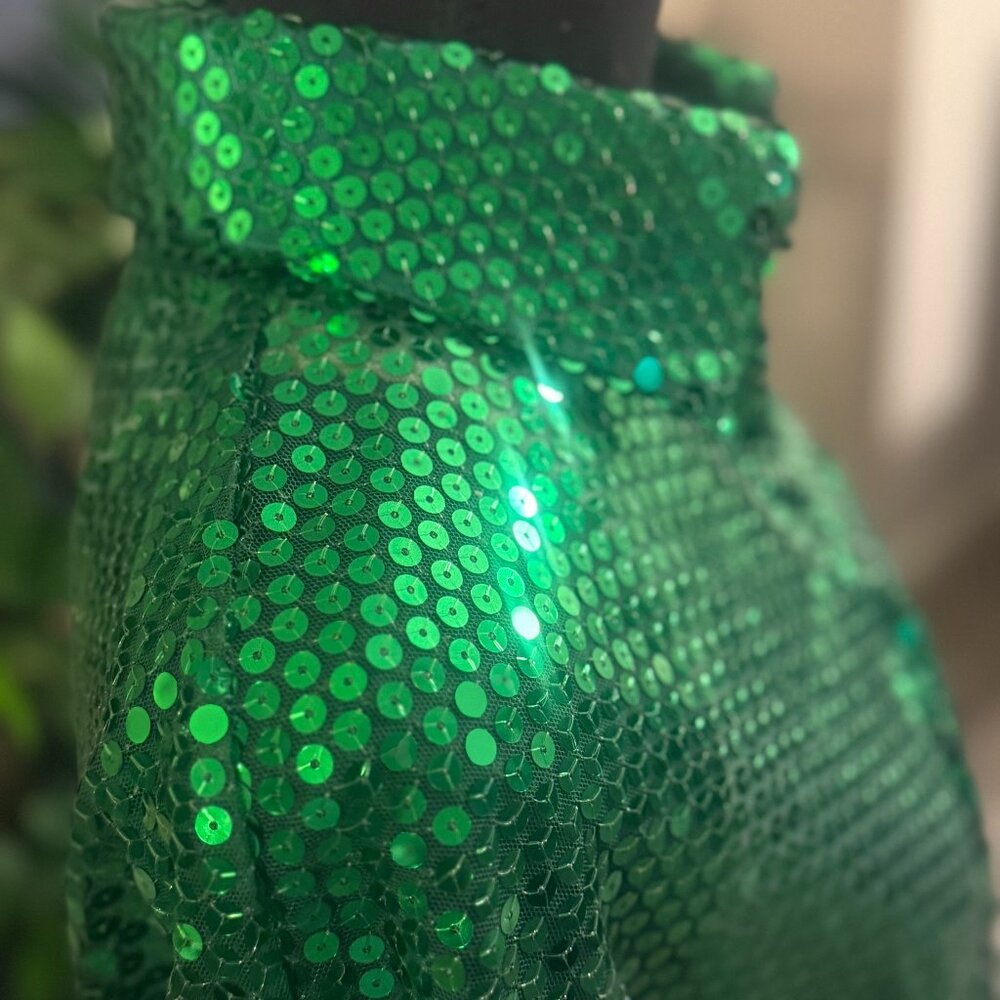 Fashion Nova "CATCH MY EYE" Emerald Button Down - Picture 4 of 7